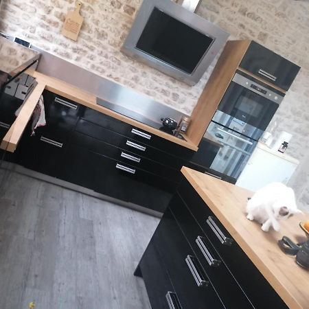 Belle Chambre D'Hote Pour 2 A 4 Personnes Lejlighed Chef-Boutonne Eksteriør billede