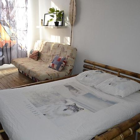 Belle Chambre D'Hote Pour 2 A 4 Personnes Lejlighed Chef-Boutonne Eksteriør billede
